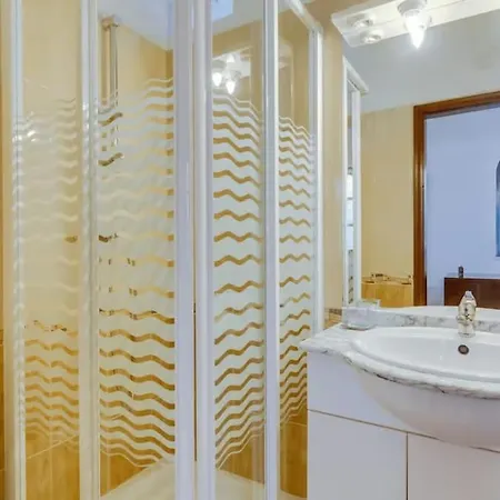 Frederique By Gabi Miguel *