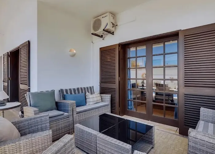 Villa Frederique By Gabi Miguel *